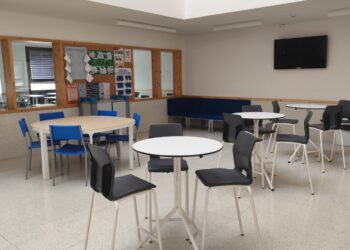 Espai comú del pati interior de l'escola Vedruna Pro ESH